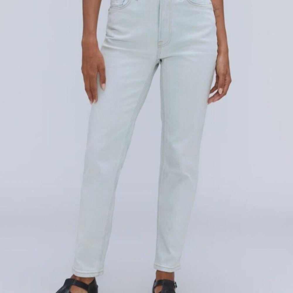 Everlane The Original Cheeky Jean 26.5" Inseam / Skylar